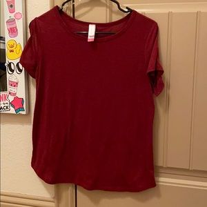 maroon shirt